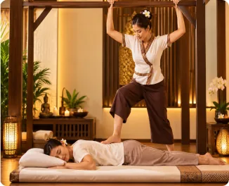 Thai barefoot massage using controlled foot pressure